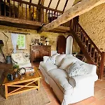 Clos Cesar, Maison De Charme Renovee * Lauturie