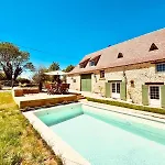 Clos Cesar, Maison De Charme Renovee * Lauturie