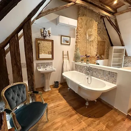 Clos Cesar, Maison De Charme Renovee Villa Lauturie
