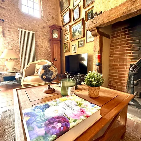 Villa Clos Cesar, Maison De Charme Renovee Lauturie